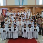 Hari Raya Kristus Semesta Alam Di Paroki St Mikael Diperingati Dengan Perarakan dan Penerimaan Komuni Pertama
