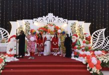 130 Anak Hadiri Sinterklas OMK Santo Mikael Perkamil